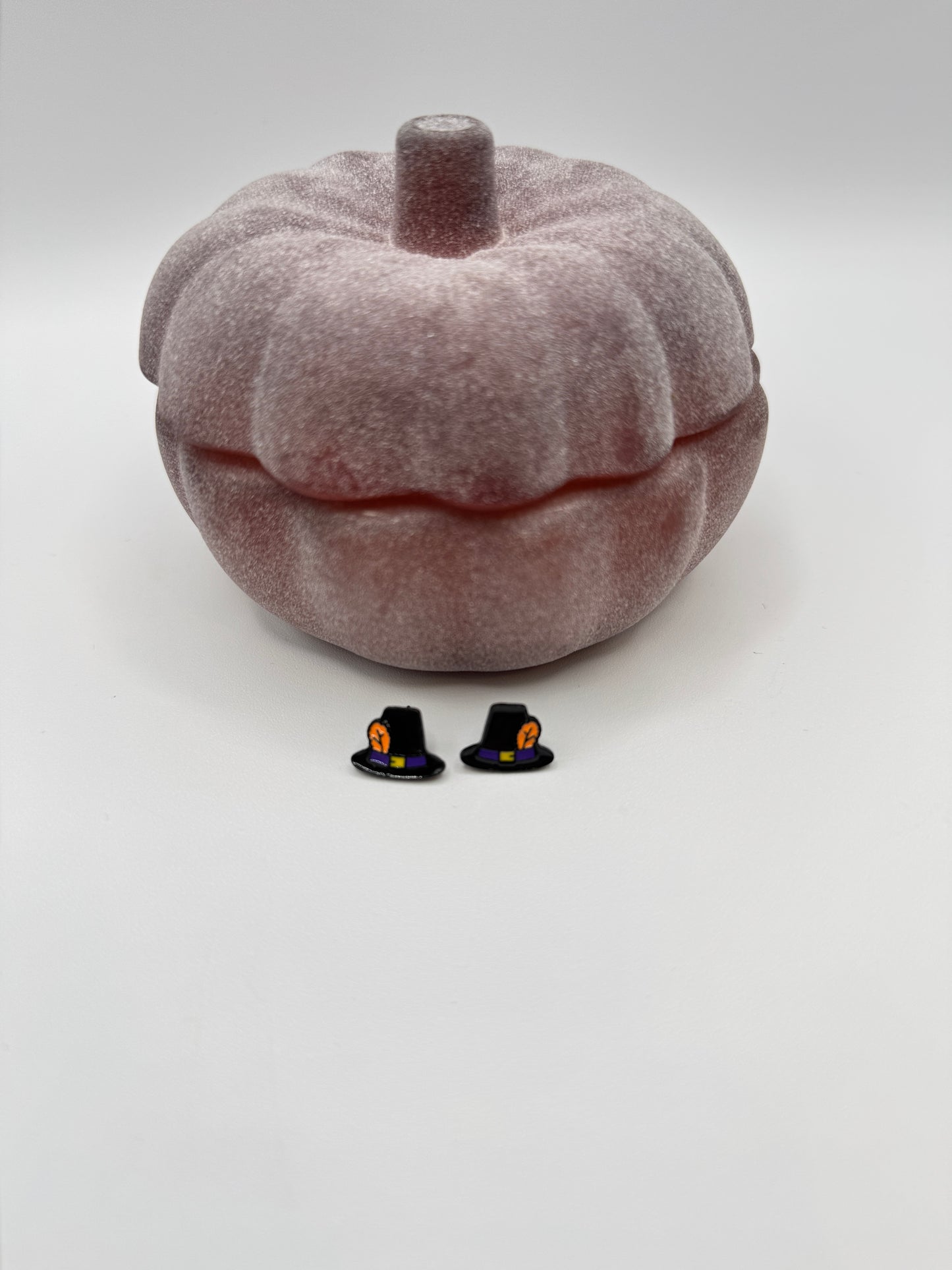 Pilgrim Hat Studs